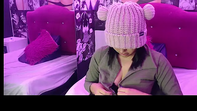 mia_violet8's cam snapshot