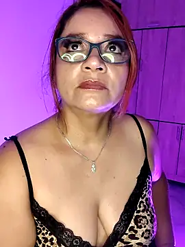 sexy_ambarr's cam snapshot