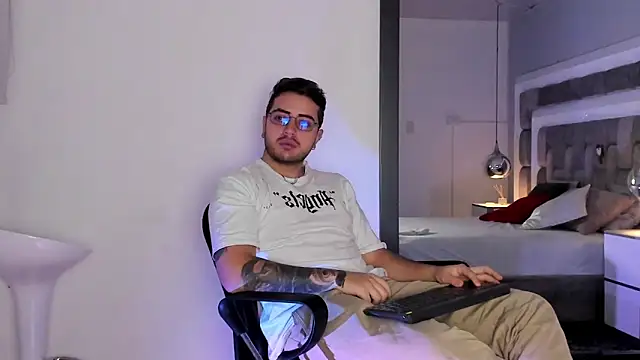 Ethan_Greys live sex cam