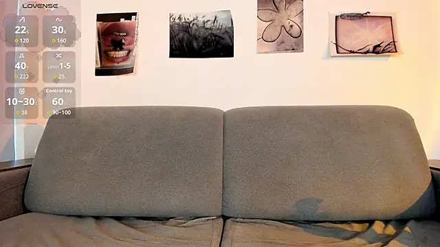 SofiaSimons live sex cam