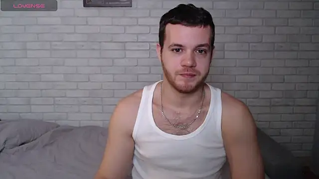 Alexxx_horny live sex cam