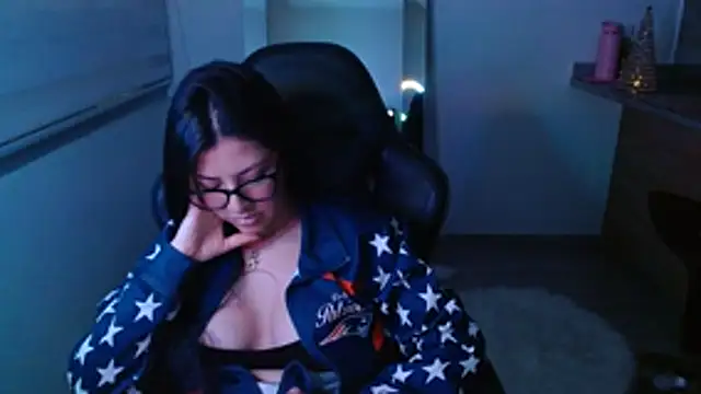 Mia_Paradis's cam snapshot