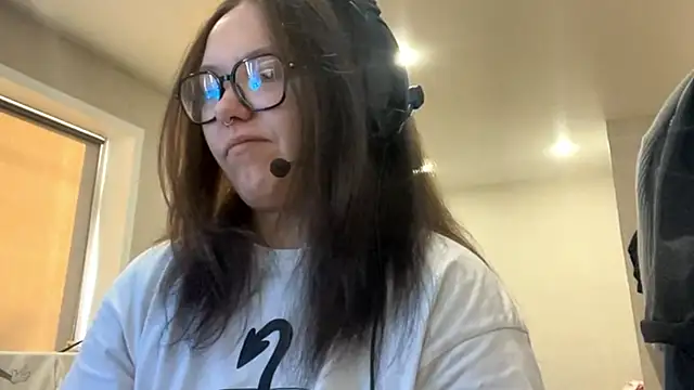 KerriMcbreen's cam snapshot