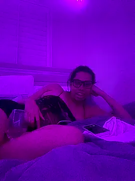 ThatBratCartier's cam snapshot