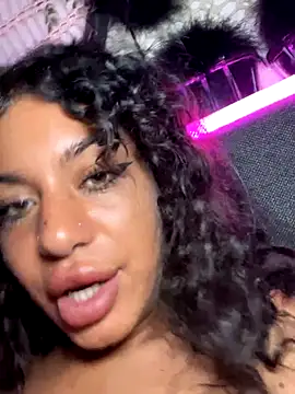 AlyssaHottv_ live sex cam