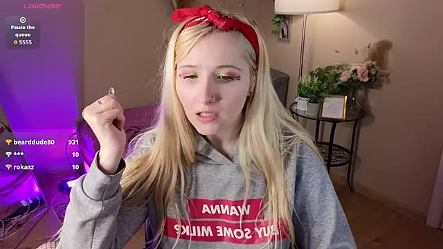 Milana_Key's cam snapshot