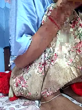 124pakhi's cam snapshot