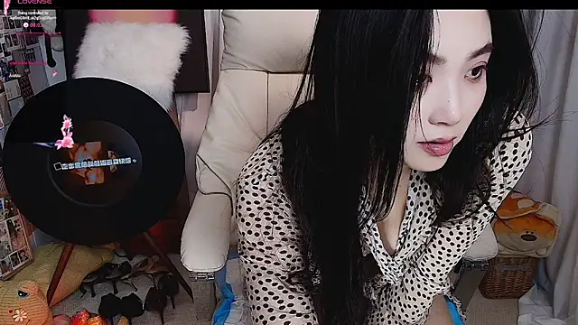 xiaotiantian-76's cam snapshot