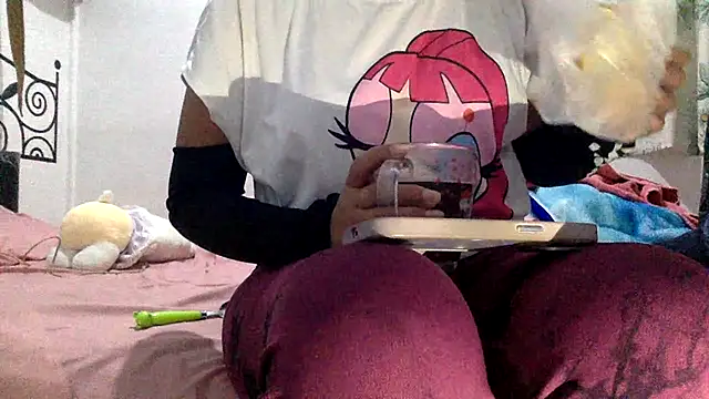 sharonlopez9611 live sex cam