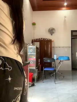 Emily-y's cam snapshot