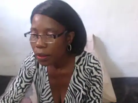 SlenderMatureMilf's cam snapshot