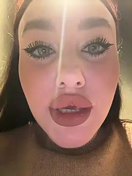 KiraSunshine's cam snapshot