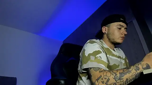 male_pussy live sex cam