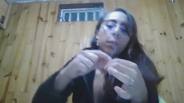 Roselingalvis13 live sex cam