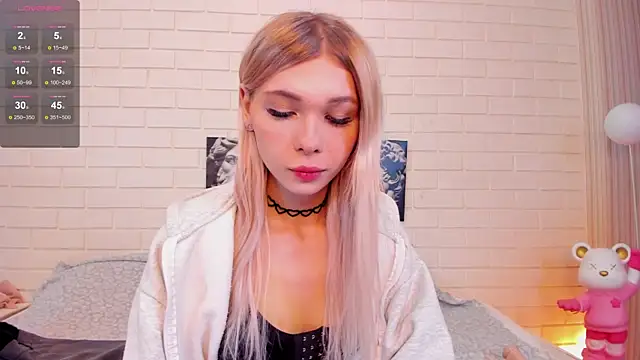 Blondy_Fina live sex cam