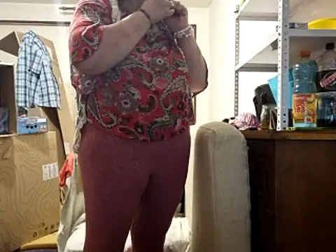 Samantha_Squirt@xh live sex cam