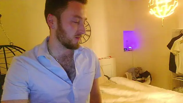 Keviios live sex cam