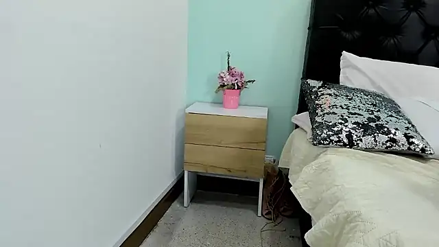 Marianee_Rousse's cam snapshot