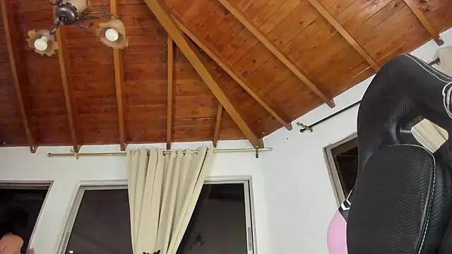 IsaFontanna live sex cam