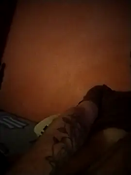 Danii2005 live sex cam