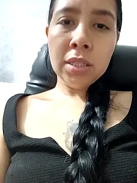 KarelysAC's cam snapshot