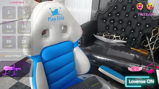 babyschoolgiirl's cam snapshot