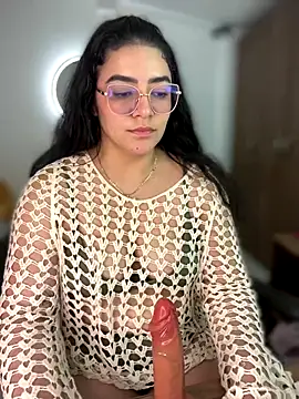 Lia_flowers's cam snapshot