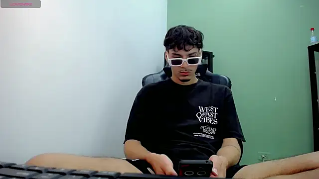 Yankeee_'s cam snapshot