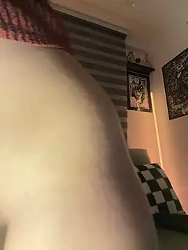 crystal_bunny7 live sex cam