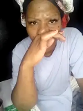 juicylips58 live sex cam