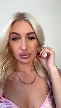 Mia_Roxie live sex cam