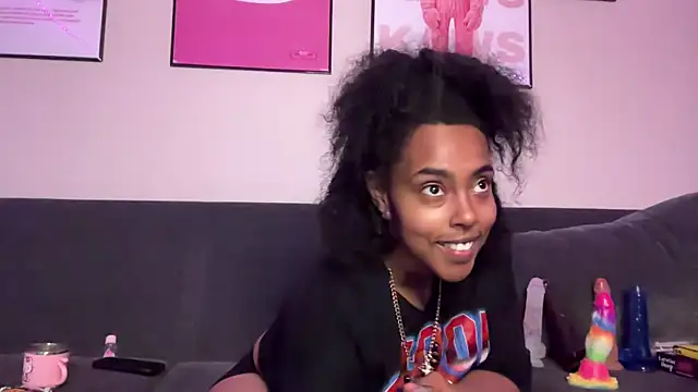 seductivefreak7's cam snapshot