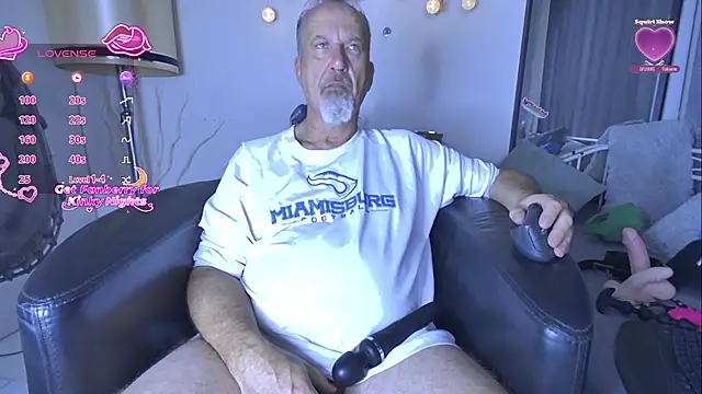 openminddaddy live sex cam