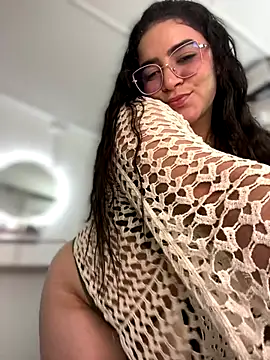 Lia_flowers's cam snapshot