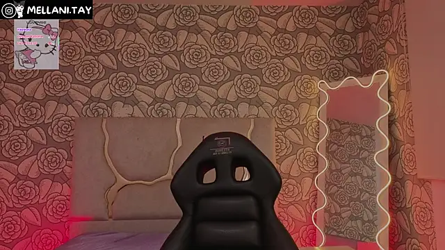 Mellani_tay live sex cam
