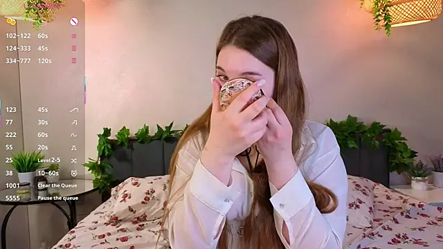 ConstanceHelms live sex cam