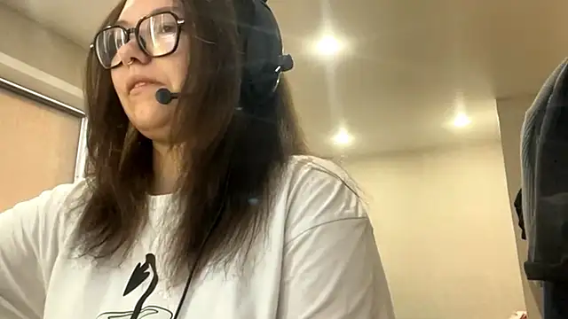 KerriMcbreen's cam snapshot