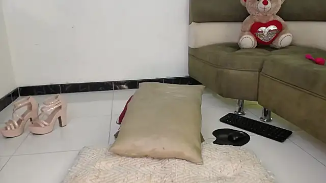 malybu_ live sex cam