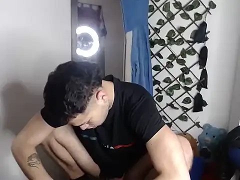 MarceloMilk live sex cam