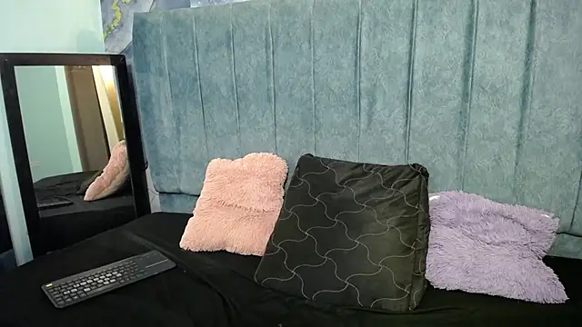 Cloe16_'s cam snapshot