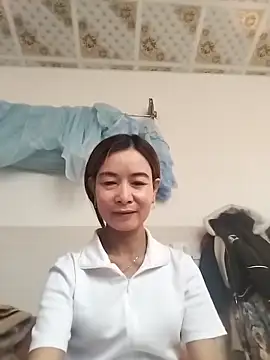 Sexy-ladyboobs20's cam snapshot