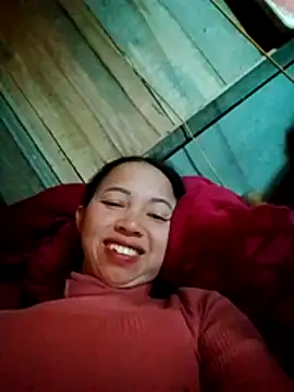 TRIEUTRIEU20's cam snapshot