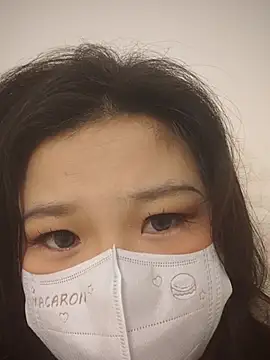 miniiceyya live sex cam