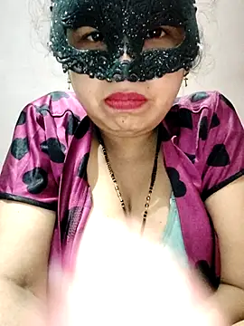 Hot__bhabhi_99's cam snapshot