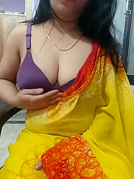 roshni_agrawal0's cam snapshot