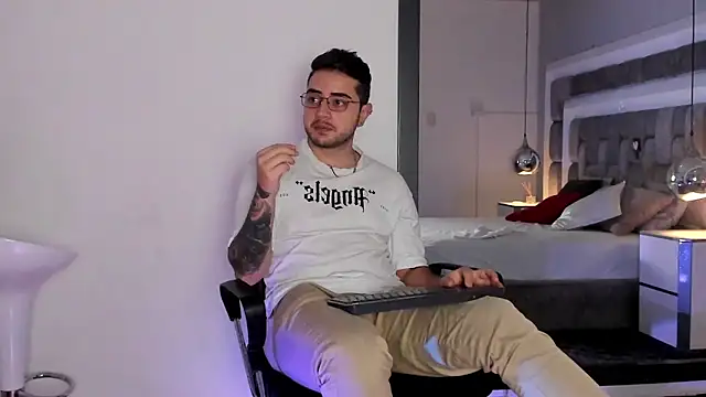 Ethan_Greys live sex cam