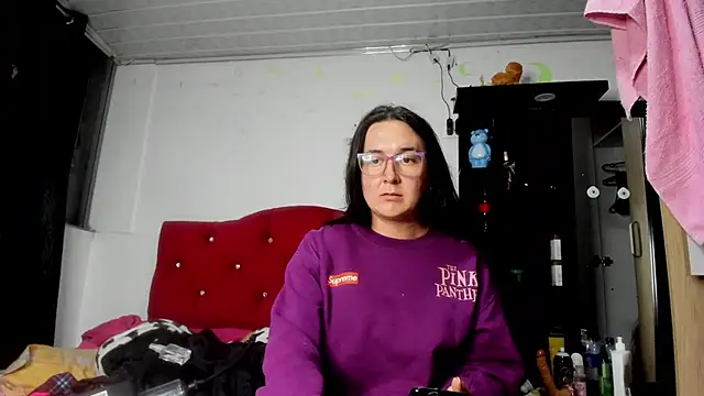 Sweet-Suck69 live sex cam