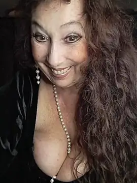 GypsyEsmeralda live sex cam