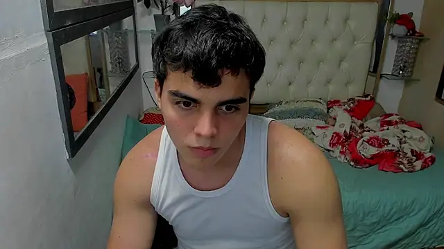 heiker_ live sex cam