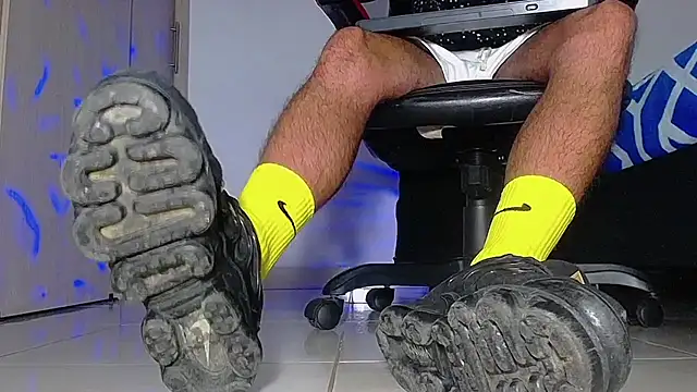 Sir_kev66 live sex cam